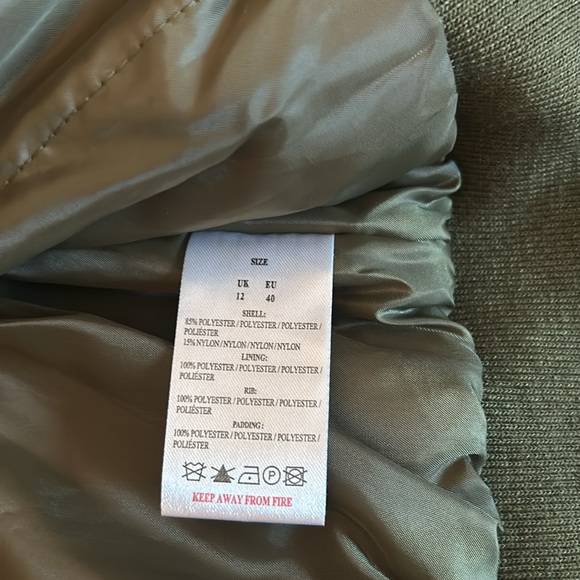 UK 12 QED London olive green bomber jacket. Pretty lining/bunched back detail. - Picture 3 of 5